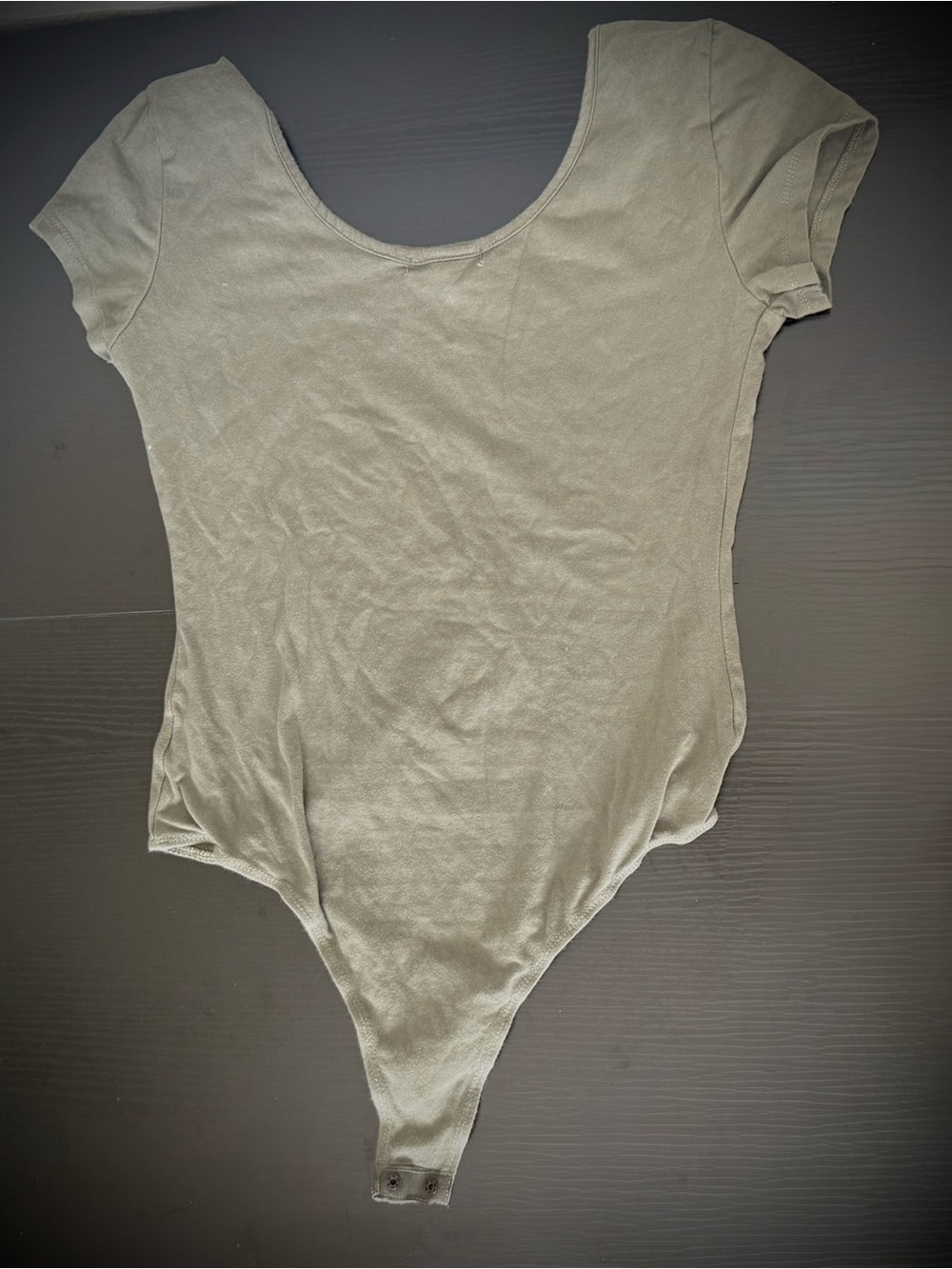 Active Basic Scoop Neck Short Sleeve Bodysuit - Olive - Picture 2 of 3